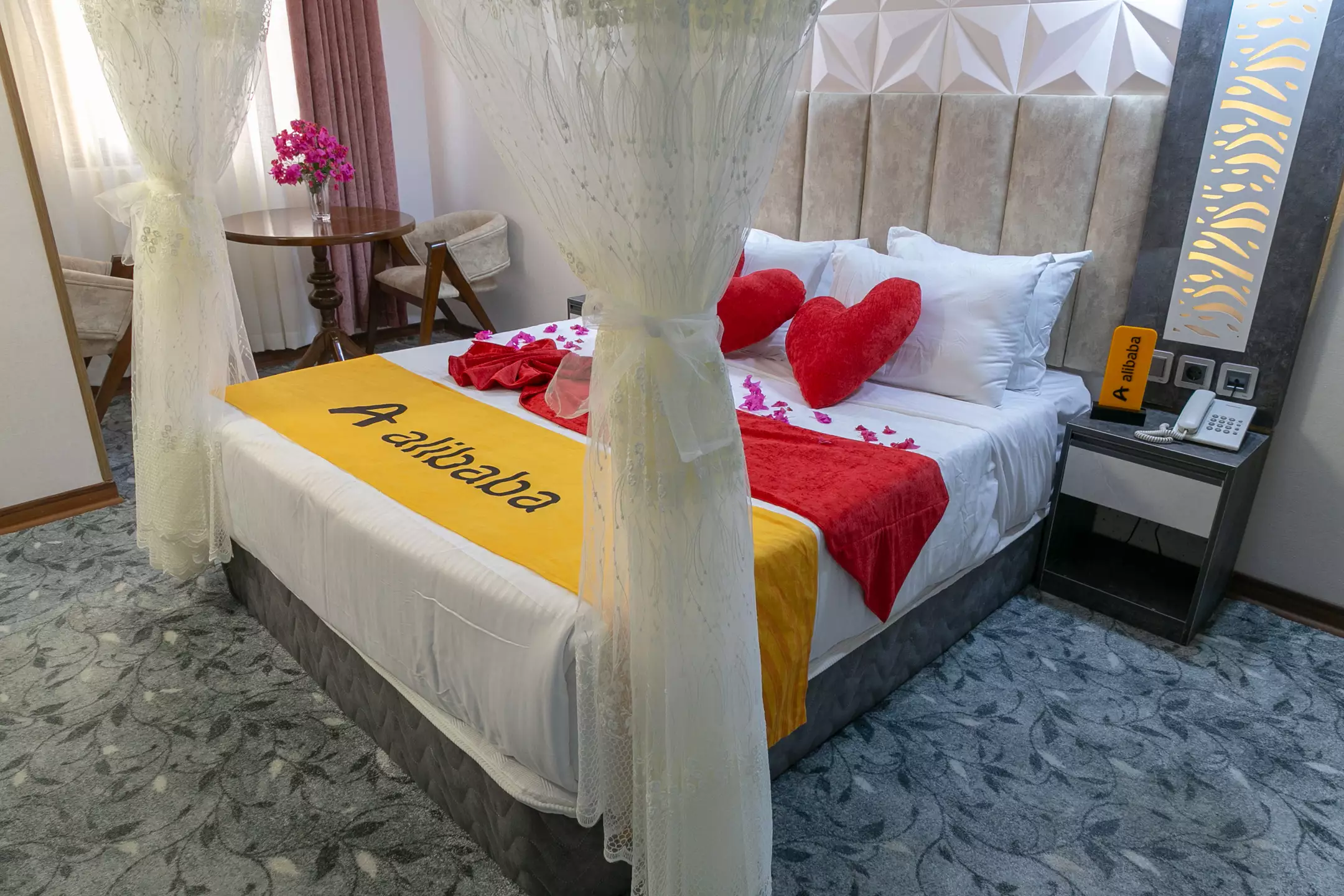 Alibaba https://cdn.alibaba.ir/ostorage/hotel-accommodation-images/685bd1beac13a7ed0d84e179_دبل عروس و داماد (1).webp